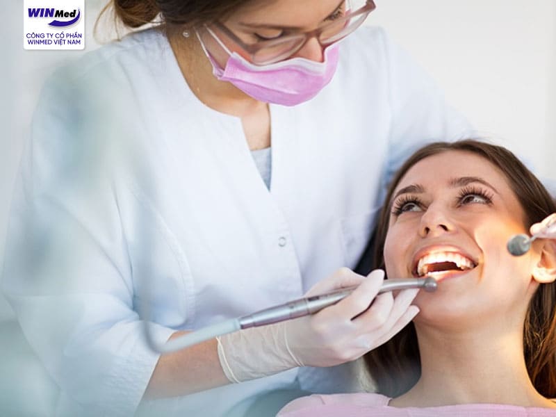 Cấy ghép Implant là kỹ thuật đặt một trụ titanium vào xương hàm tại vị trí mất răng